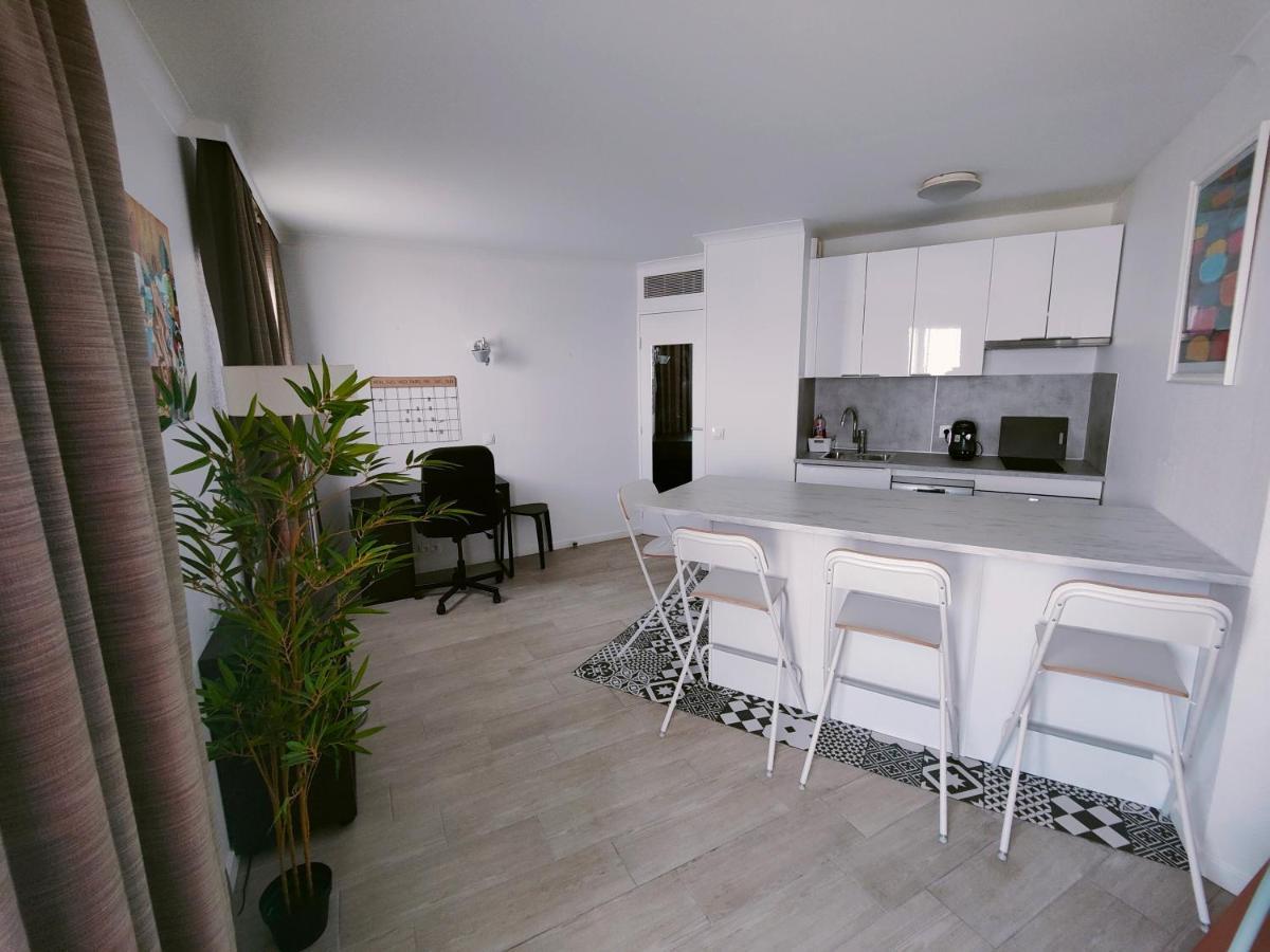 Incroyable T2 La Defense - Parking Gratuit Apartment Courbevoie Exterior photo
